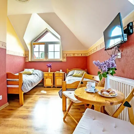 1 Bedroom Stunning In Apartament *