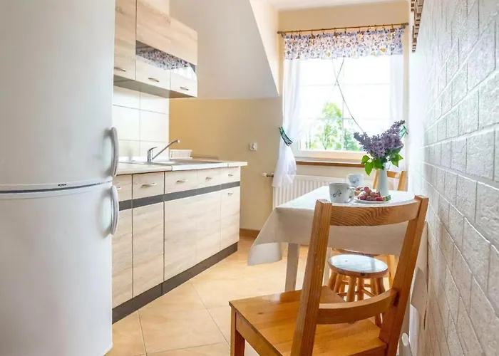 1 Bedroom Stunning In Lägenhet *