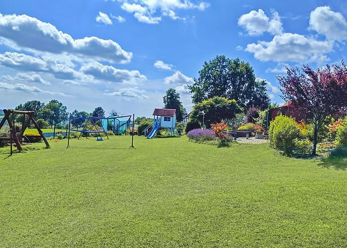 1 Bedroom Stunning In Apartament